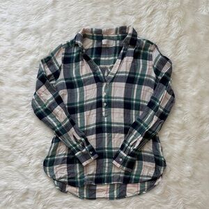 Loft Plaid Button-Up Shirt Size XS